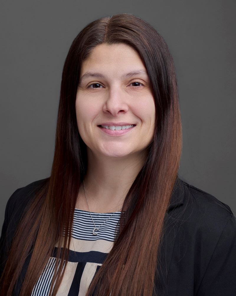 Lora Langten with grey background